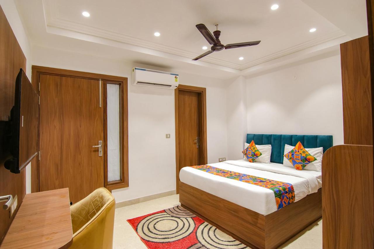 Fabhotel La Serene Bnb- Ashok Vihar นิวเดลี ภายนอก รูปภาพ